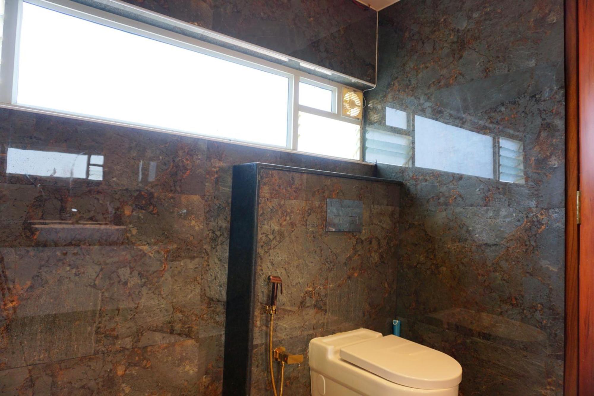 The Pentouz On 100 Feet Road Indiranagar - An Urban Luxury Retreat Lejlighed Bangalore Eksteriør billede